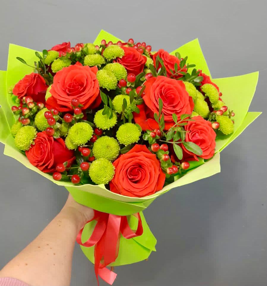 Букет цветов из: Хризантемы и Розы в Крапивинском