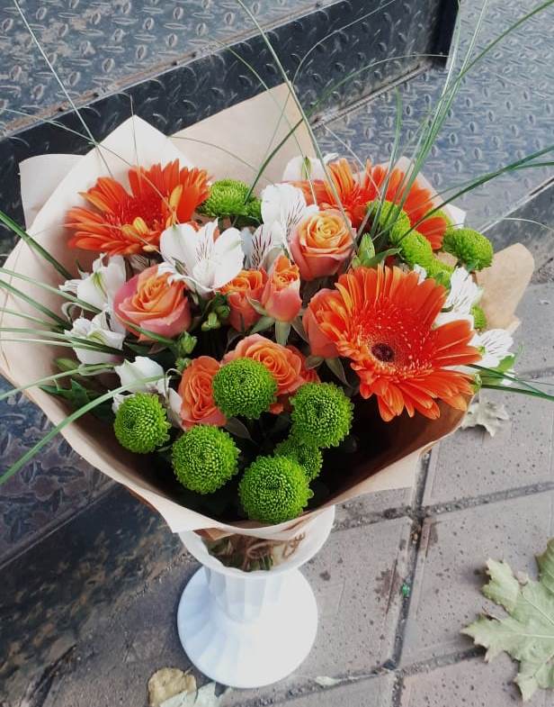 Букет цветов из: Герберы, Хризантемы, Альстромерии и Розы в Крапивинском