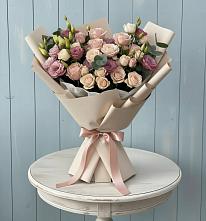 Букет цветов из:  Розы и Лизиантусы в Крапивинском