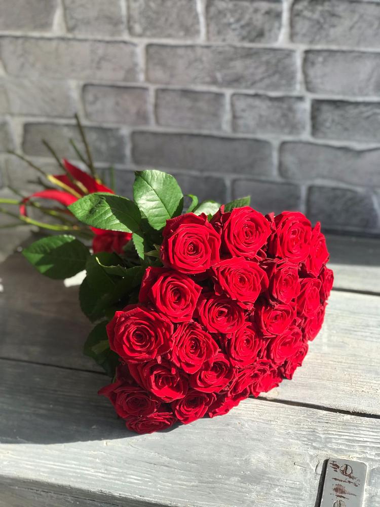 Букет Красные розы Фридом в Крапивинском
