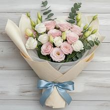 Букет цветов из:  Лизиантусы в Крапивинском