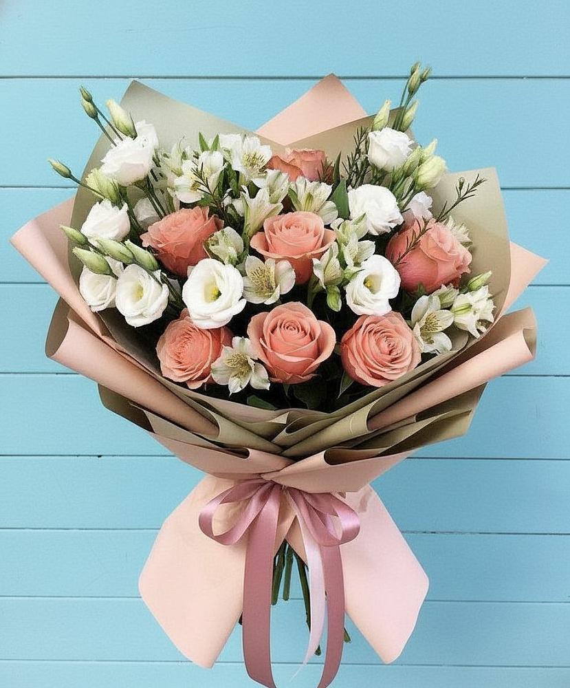 Букет цветов из: Розы, Альстромерии и Лизиантусы в Крапивинском