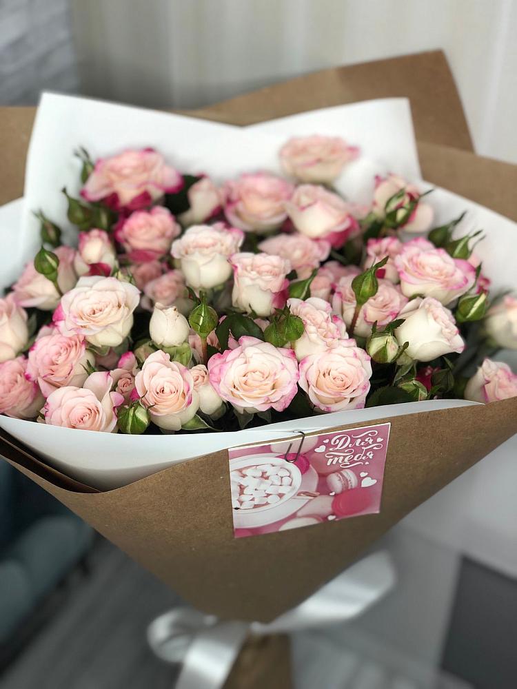 Букет цветов из: Розы в Крапивинском