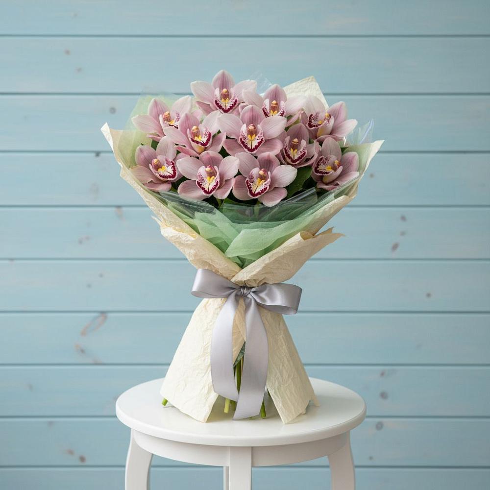 Букет цветов из: Орхидеи и Розы в Крапивинском