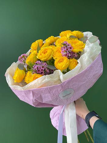 Букет Кустовые желтые розы в Крапивинском