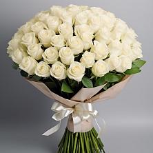 Букет 101 беля роза Белоснежка в Крапивинском