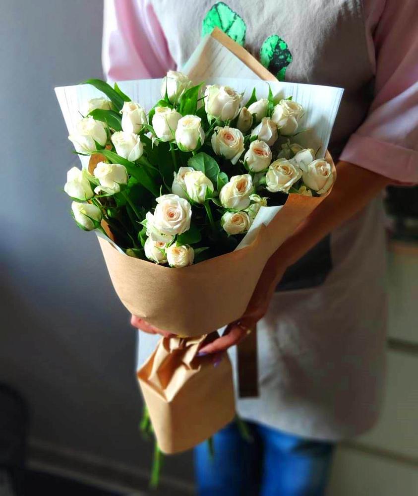 Букет цветов из: Розы в Крапивинском