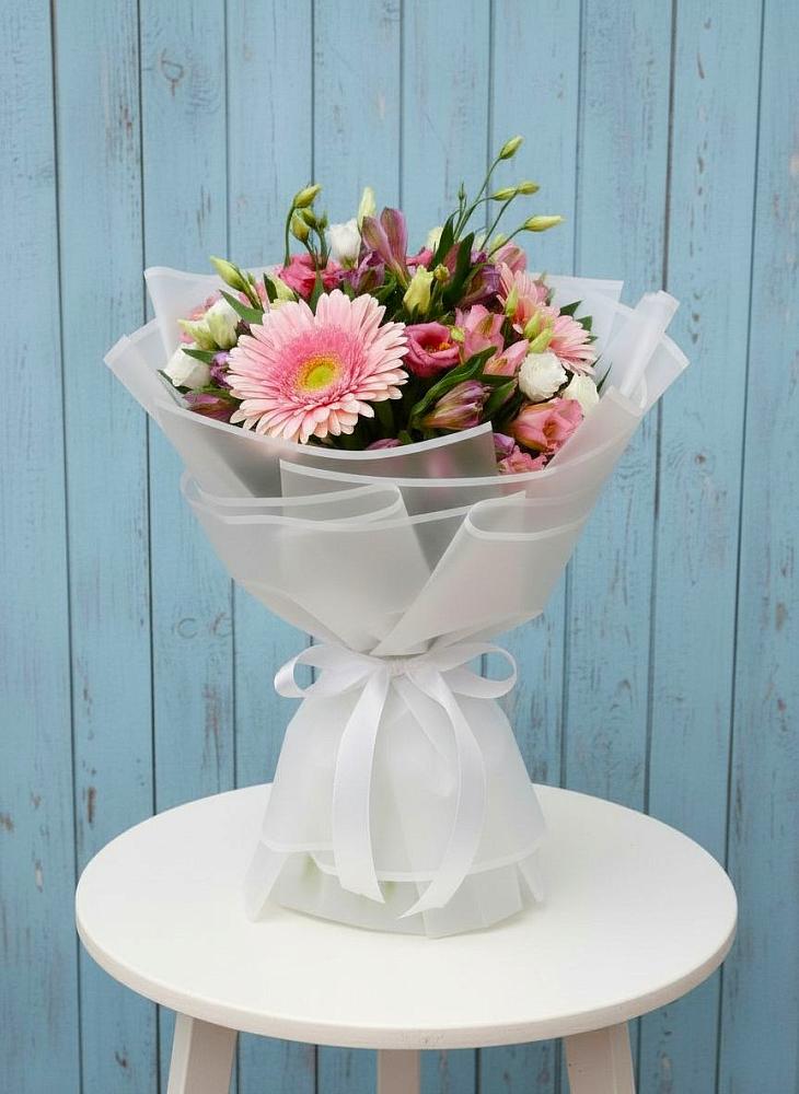 Букет цветов из: Герберы, Альстромерии и Лизиантусы в Крапивинском