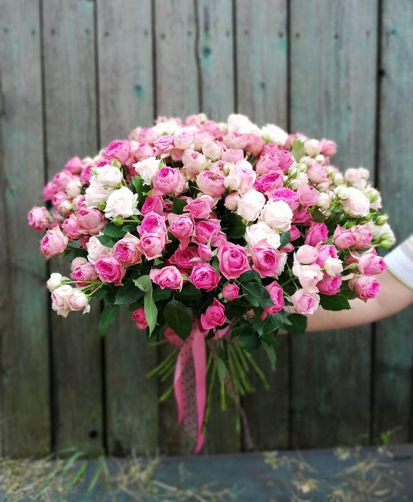 Букет Розовые кустовые розы Натали и Лав Лидия в Крапивинском