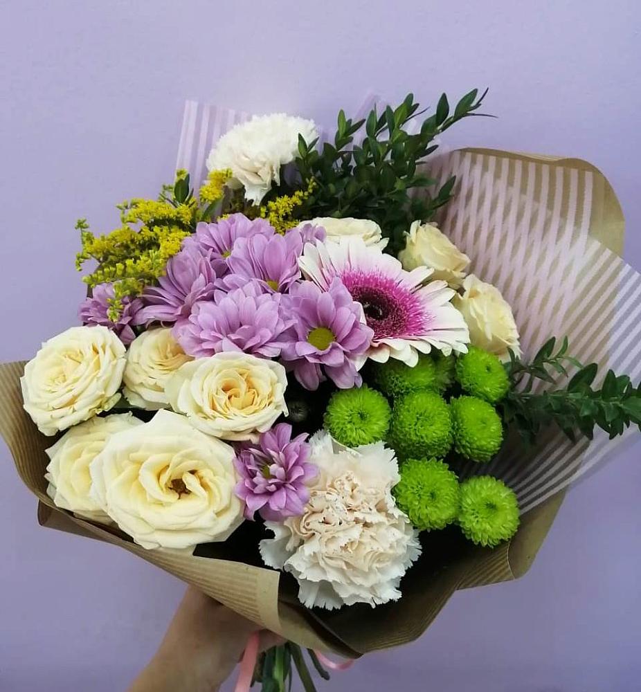 Букет цветов из: Хризантемы, Розы, Гвоздики и Герберы в Крапивинском