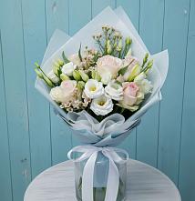 Букет цветов из:  Розы и Лизиантусы в Крапивинском