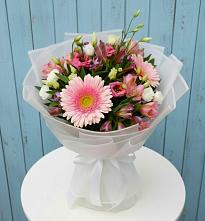 Букет цветов из:  Герберы, Альстромерии и Лизиантусы в Крапивинском